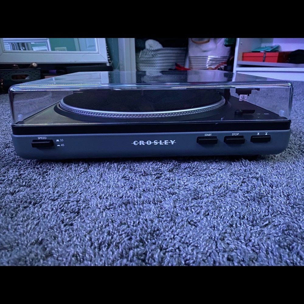 re-list - Crosley Turntable